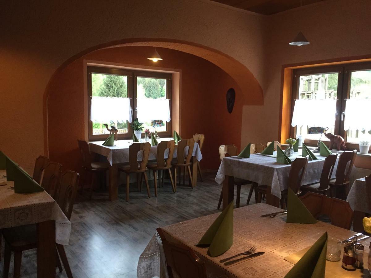 Отель Gasthaus Alter Bahnhof Metzdorf Экстерьер фото